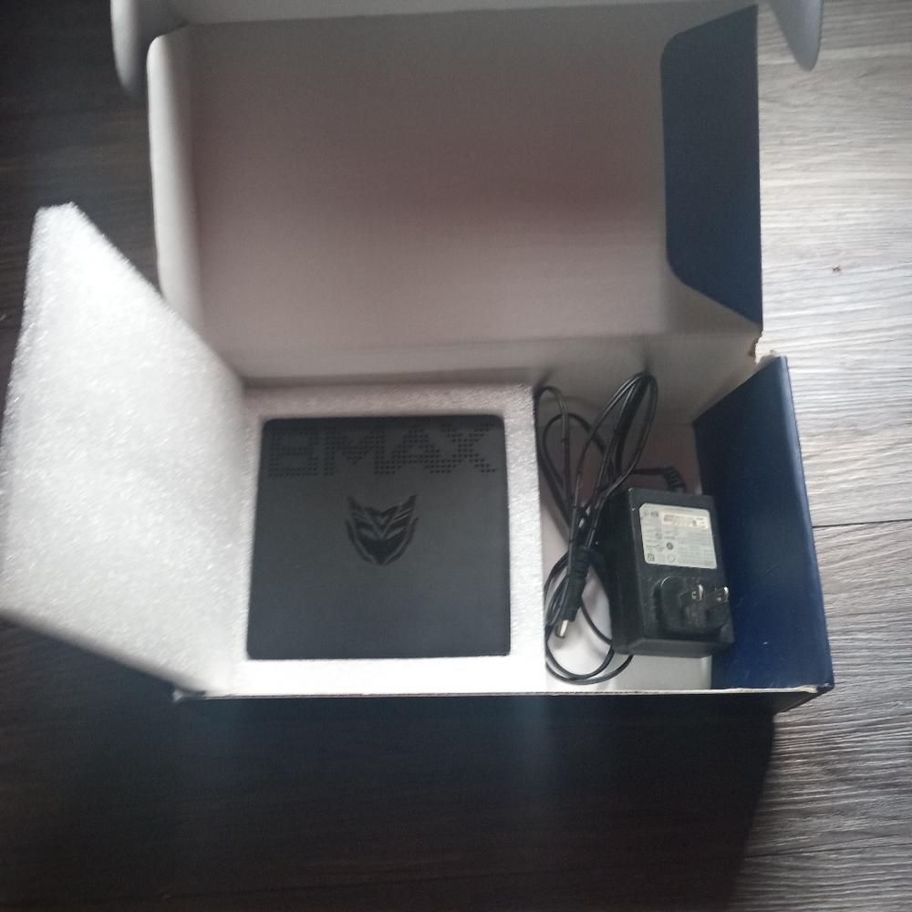 Mini PC - Picture 2 of 3
